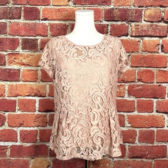 Adrianna Papell Tops - Adrianna Papell Women's Blush Pink Crochet Short Sleeve Top Size Medium ECU